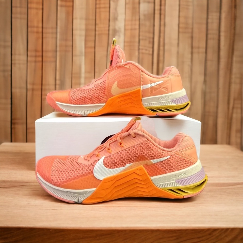 Nike women’s metcon size 10